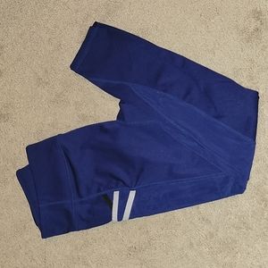 Small Fabletics 3/4 leggings